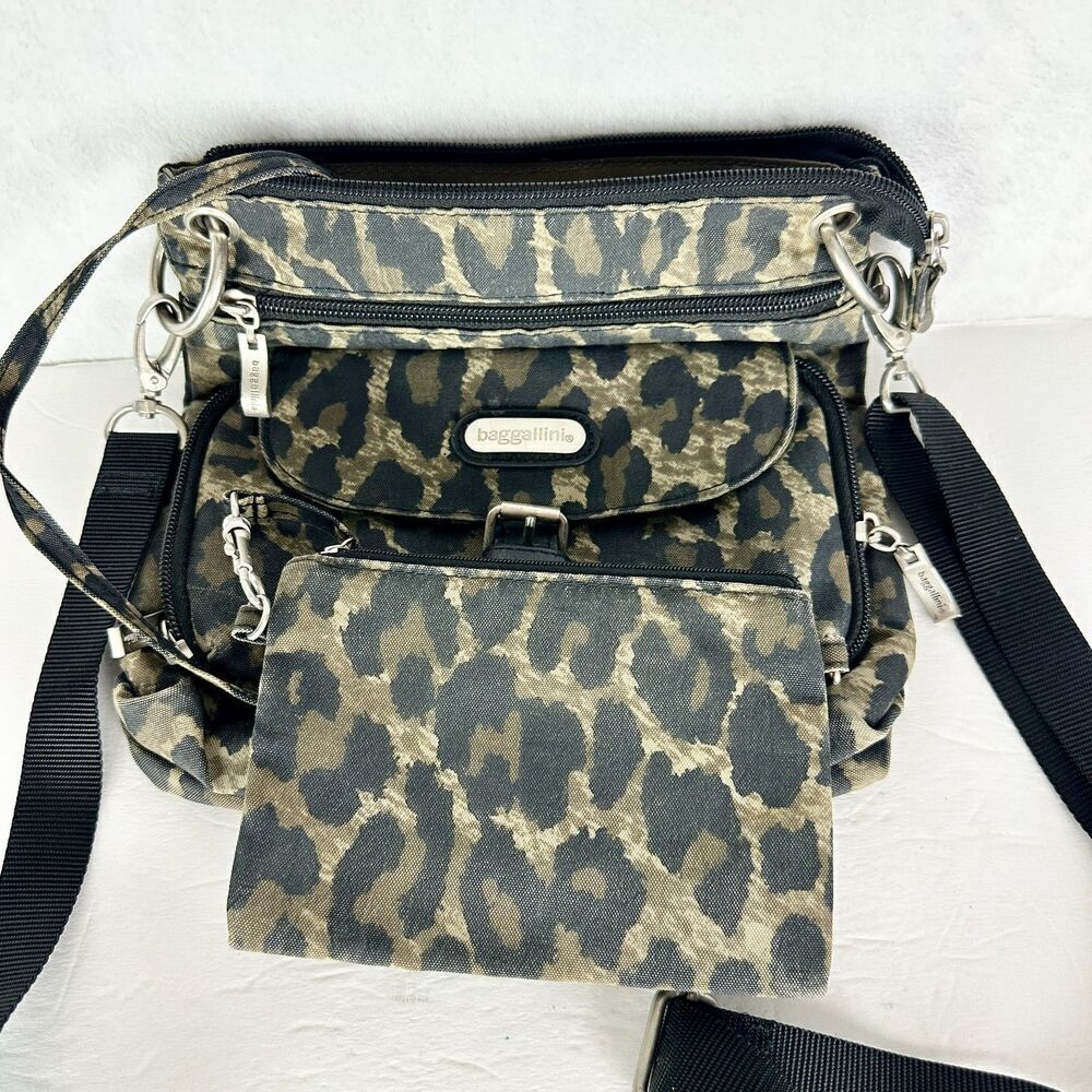 Baggallini Leopard Pocket Crossbody Purse Attached Card Coin Pouch Nylon Travel